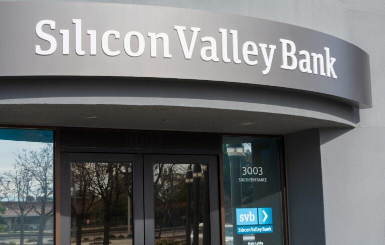 How to respond to the SVB failure.