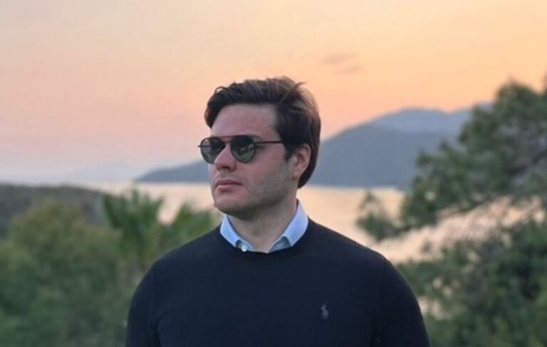 Mert Zorlular Headshot