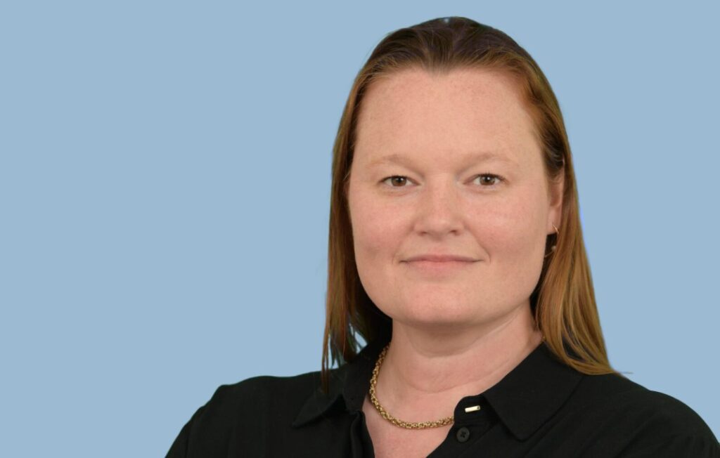 Sarah Spoja Headshot