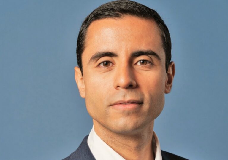 Jorge Stevenson headshot