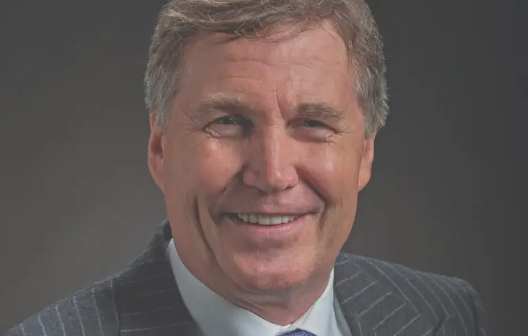 Andrew Bonfield headshot