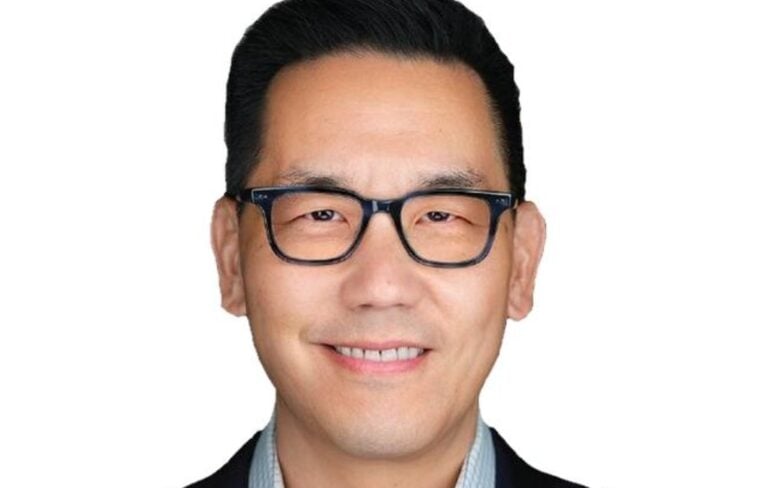 Darian Hong headshot