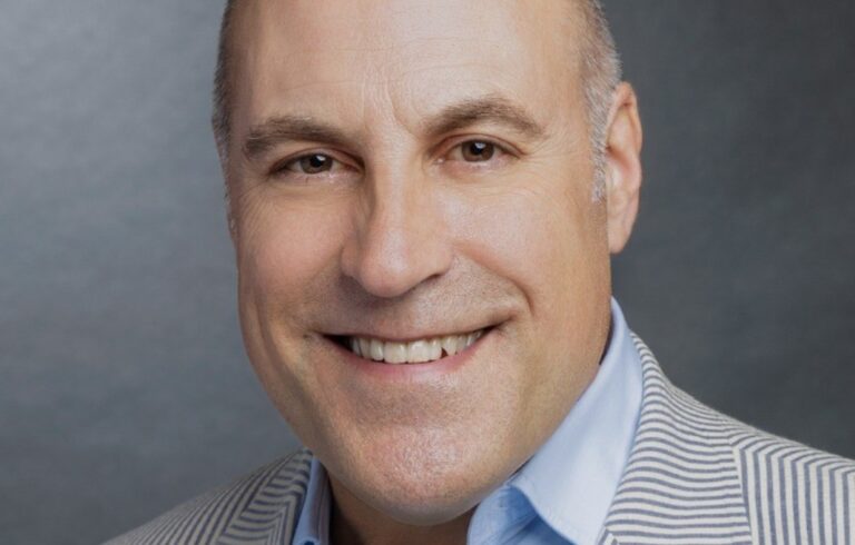 Owen Barwell headshot