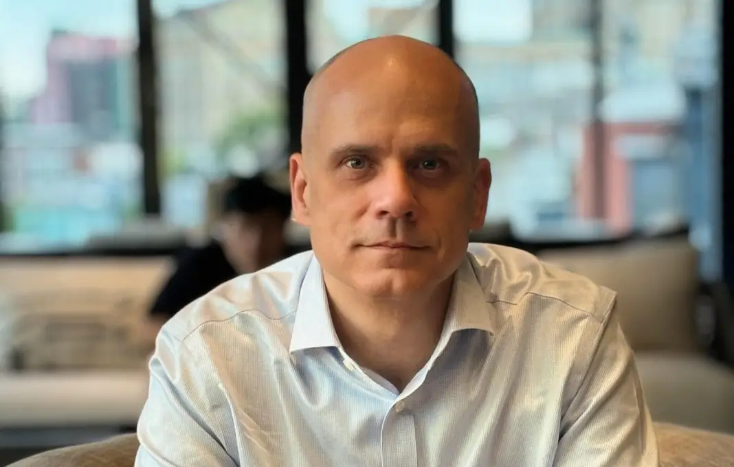 Christopher Smith headshot