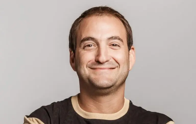 Dan Barzily headshot